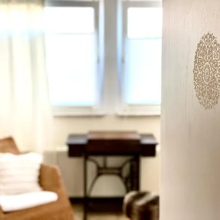 Ferienwohnung Bornheim * بورنهايم