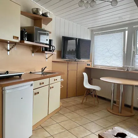 Ferienwohnung Bornheim 아파트 *