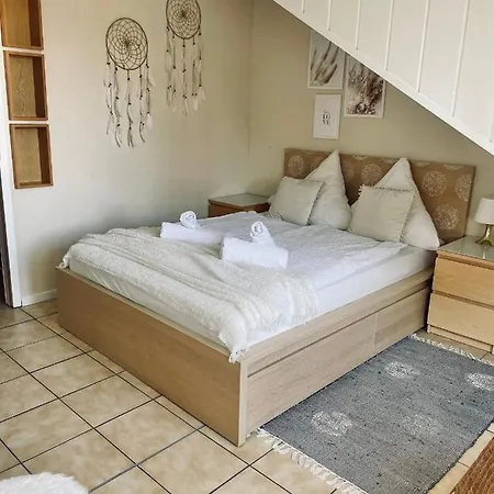شقة Ferienwohnung Bornheim