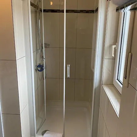 Ferienwohnung Bornheim * 보른하임